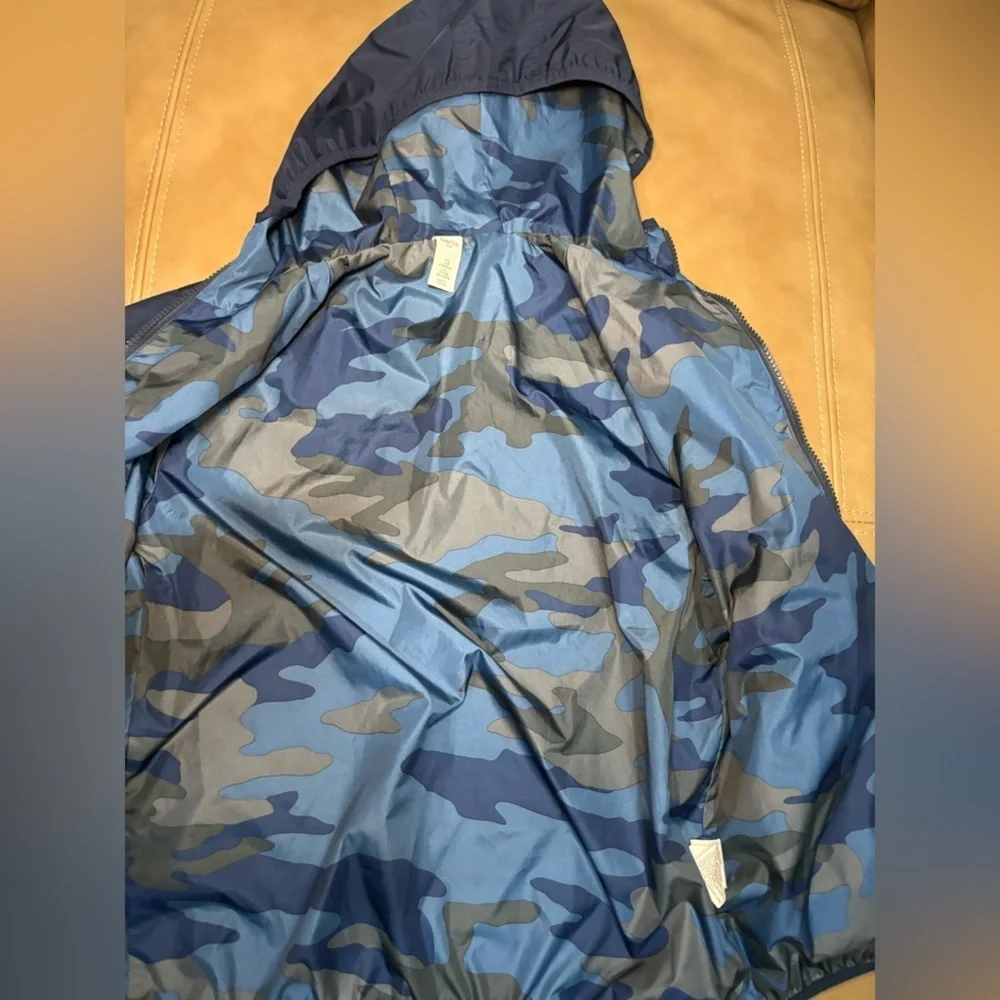 GAP stylish raincoat